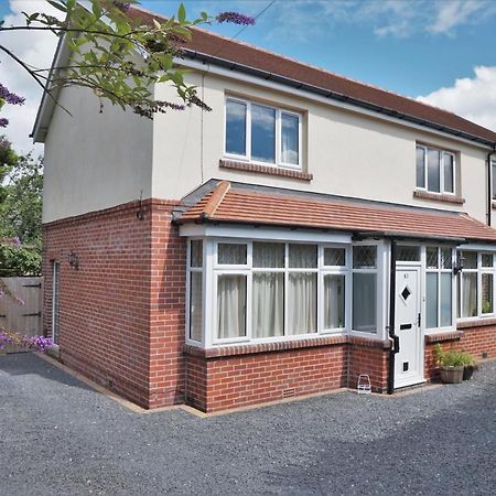 فيلا Grange Croft Ben Rhydding المظهر الخارجي الصورة